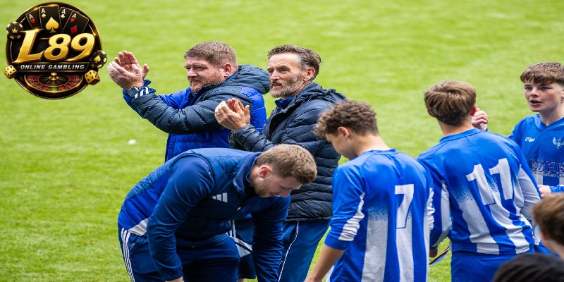 Celebrating-Player-Success-at-L89